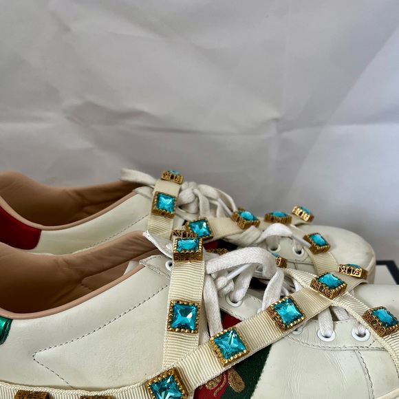 GUCCI New Jeweled Shoe Wraps- Never Used! - Picture 3 of 5